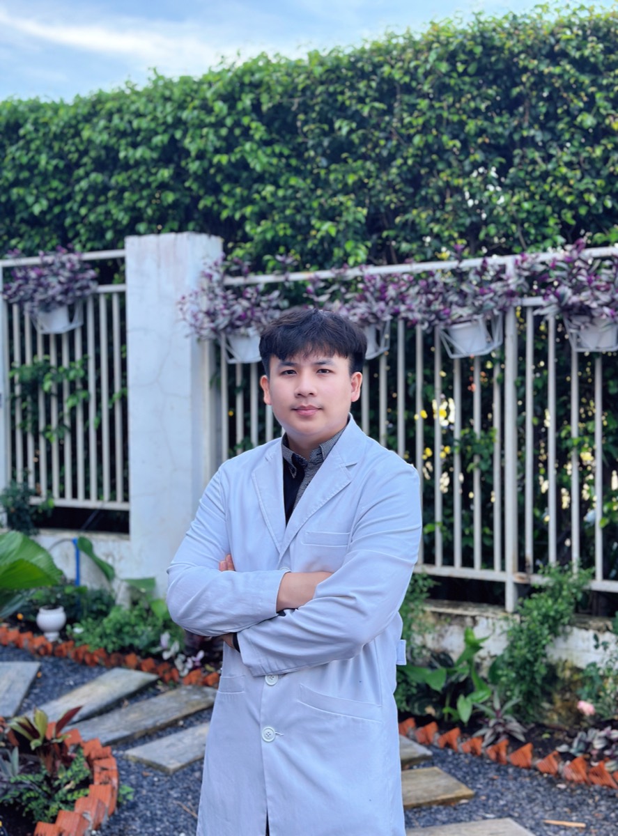 Dr. Trinh